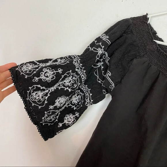 Free People Off Shoulder Embroidered Jersey Blouse Small Lace Bell Half Sleeve - Picture 4 of 11